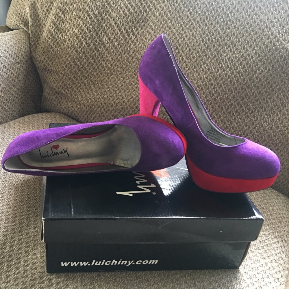 *Used* Luv Lee - Purple Luichiny worn once - Picture 5 of 7